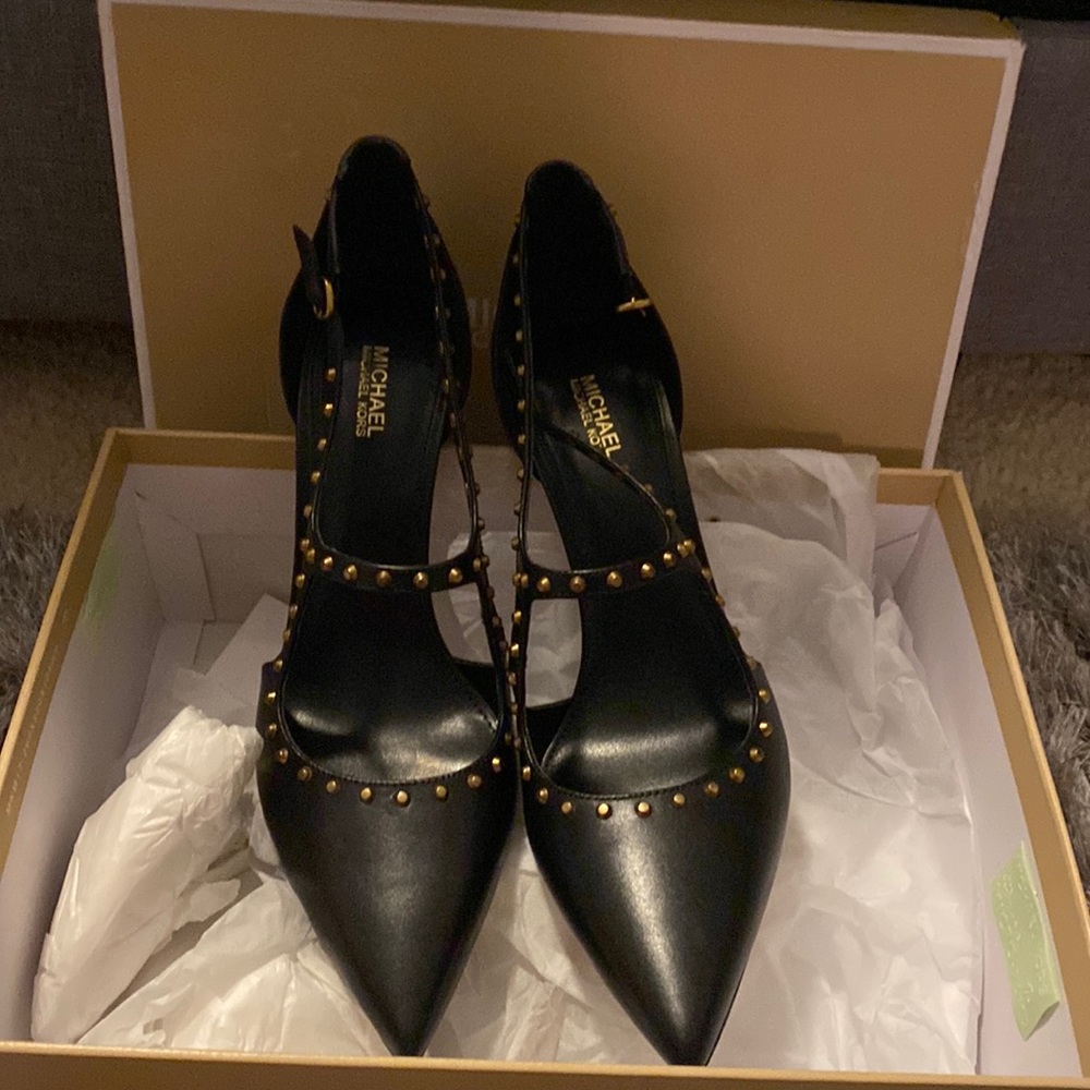 Michael Kors Ava pumps